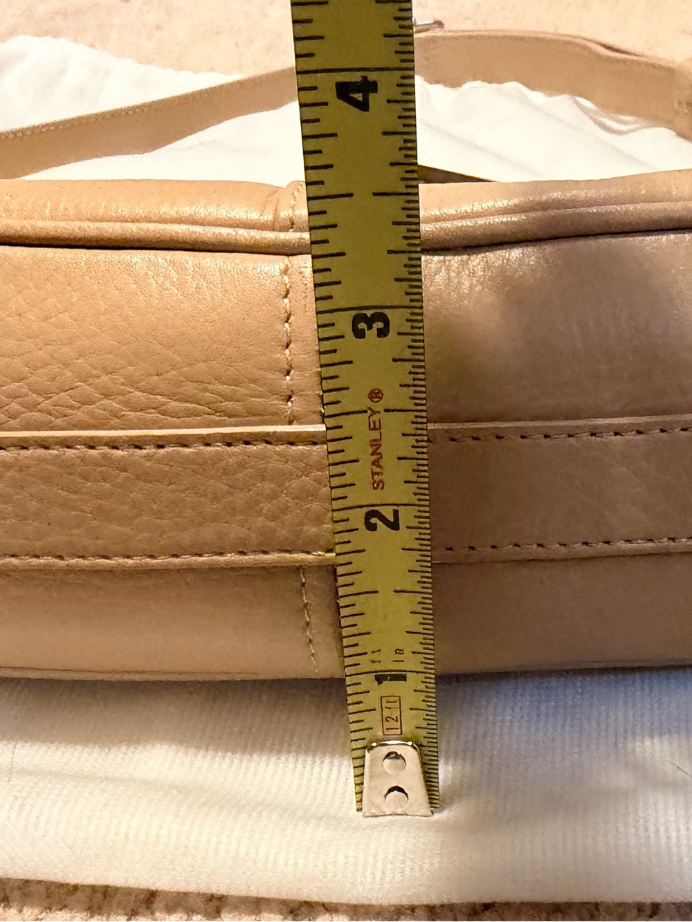 Dior Beige/Tan Leather Shoulder Bag with D Charm - Picture 9 of 10